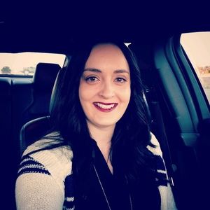 Meet your Posher, Valerie